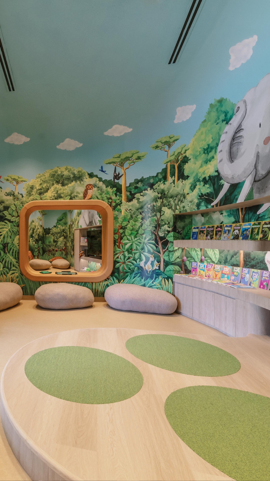 Mandai Rainforest Resort by Banyan Tree Rangers' Club indoor 